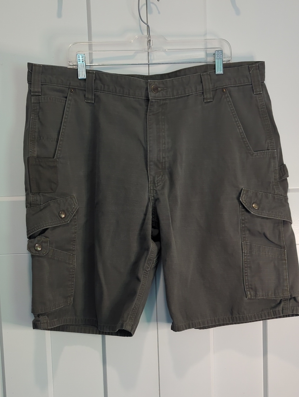 Carhartt Men's Cargo Shorts Size 42 Relaxed Fit in Olive